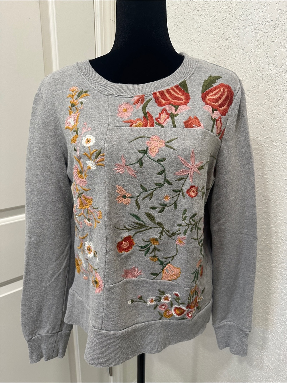 Maeve Gray Sweatshirt with Multicolor Floral Embroidery